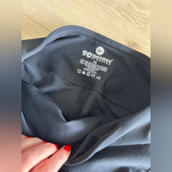 90 degrees leggings. Size xs - Picture 6 of 6